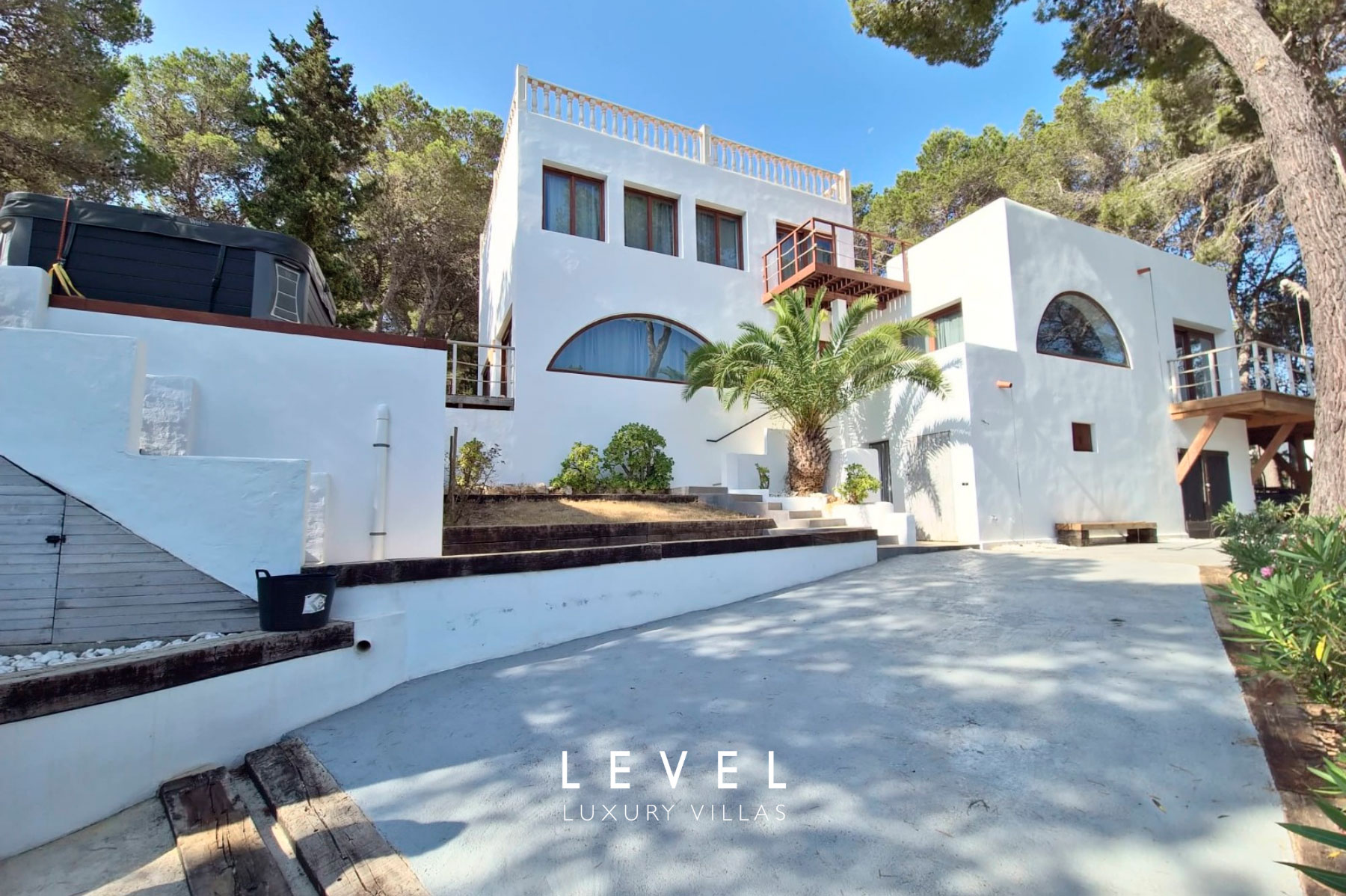 Encantadora villa Ibiza con terraza y jardín mediterráneo